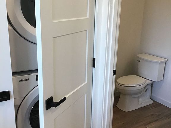 5th image of 731 SW 10th St #2