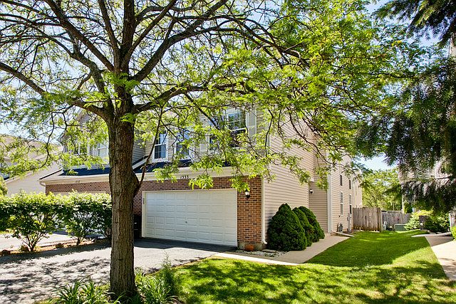 1st image of 1333 Derby Ln