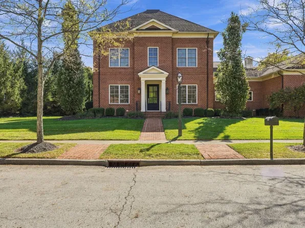 7409 Milton Ct, New Albany, OH 43054
