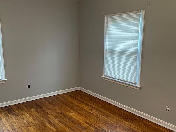 5th image of 2931 Bellwood Ave