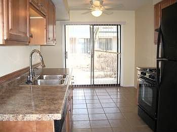 3rd image of 463 Kennedy Pl