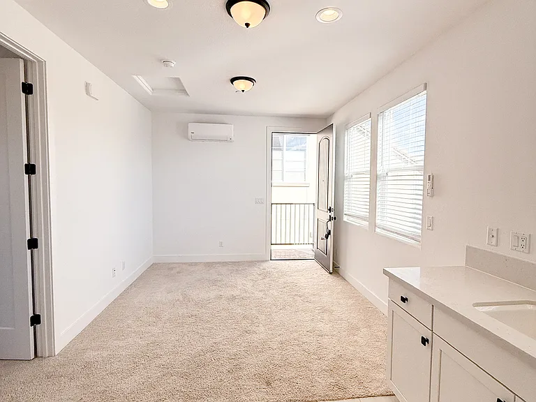 3732 Park Ridge Ln — Photo 12