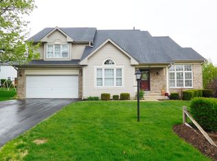 1608 McCormack Dr, Hoffman Estates, IL 60169