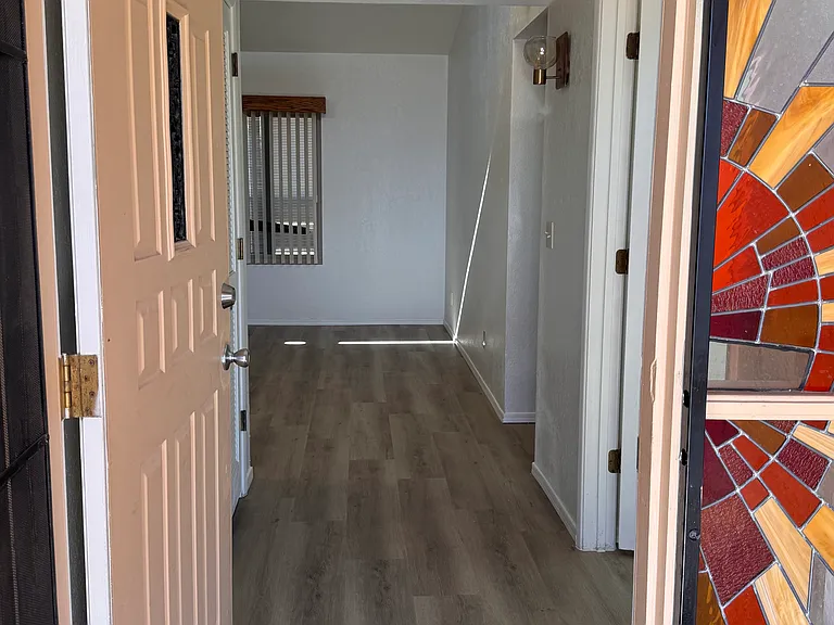 1491 S Moonlight Dr — Photo 2