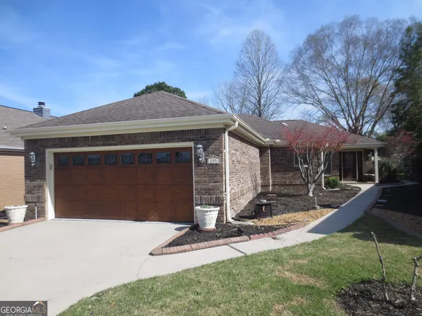 109 Plantation Dr, Warner Robins, GA 31088