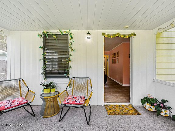 3rd image of 217 COVINO Avenue