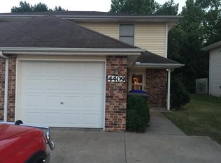 4409 SW Huntoon St, Topeka, KS 66604