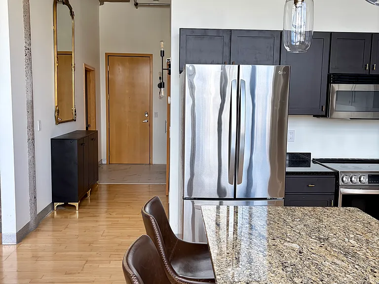 521 S 7th St #522 — Photo 3