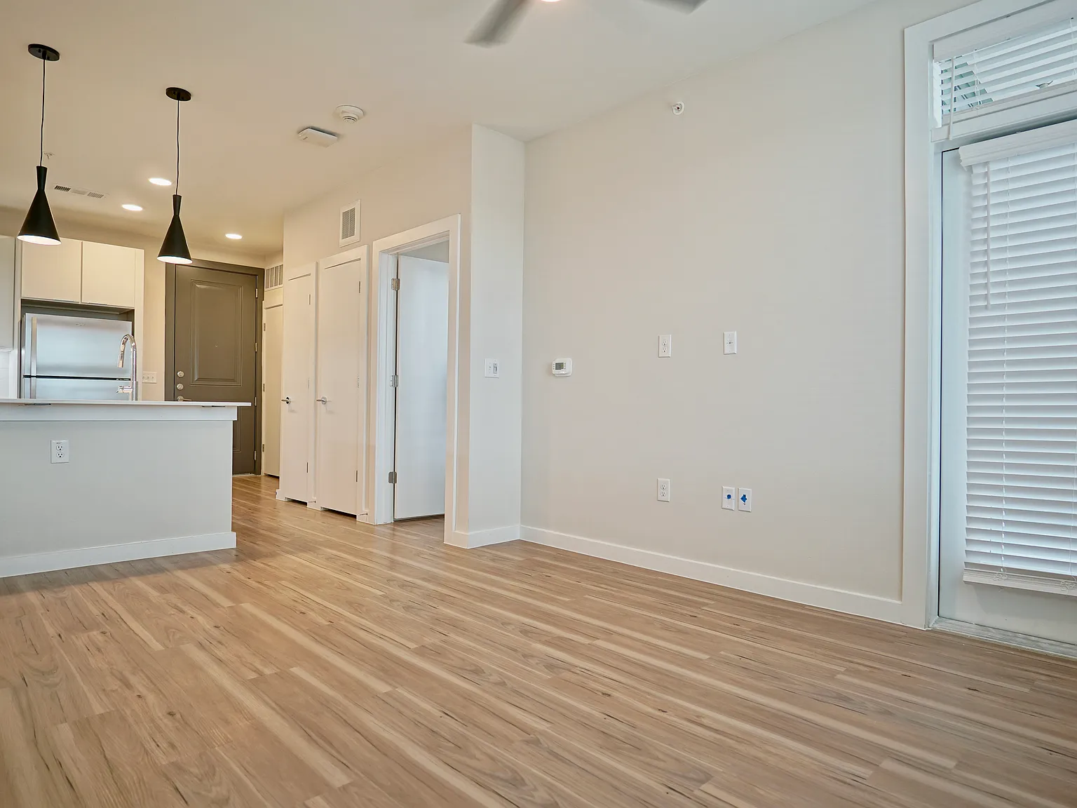 1 bed, 590 sqft, $950 — Photo 3