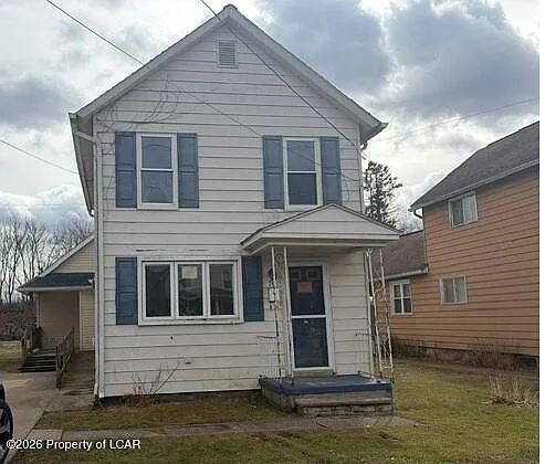 74 Mason St photo 1