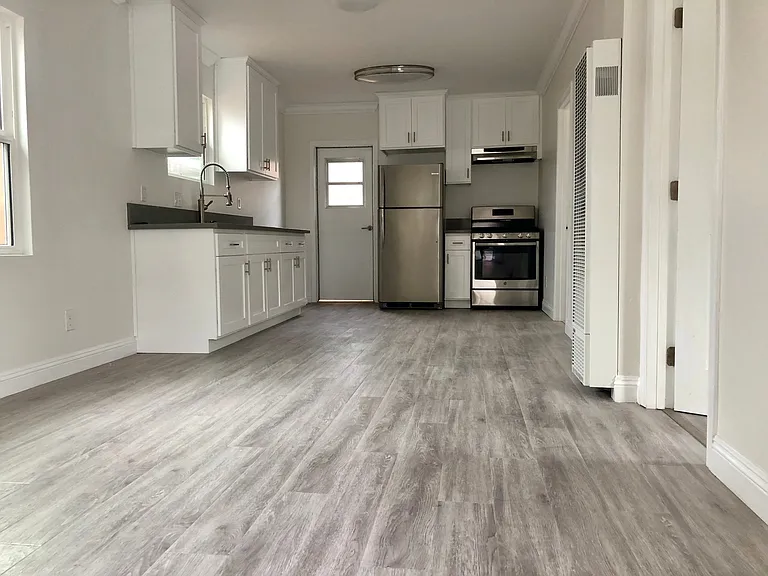 2508 E Inez St #2508 — Photo 4