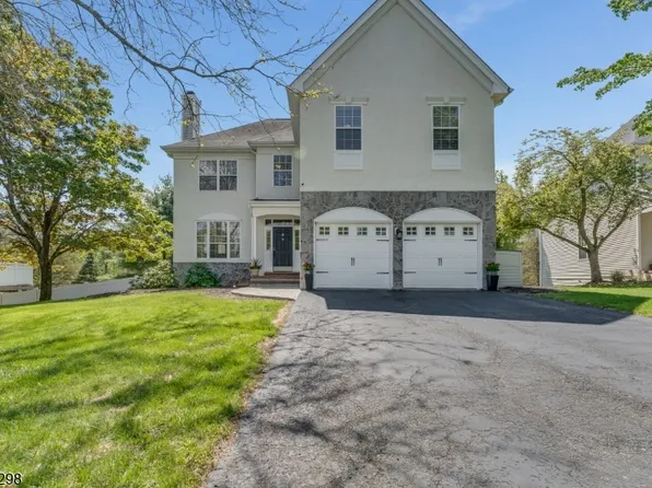 8 Miller Ln, Readington Twp., NJ 08889