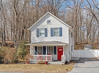 49 Smith Clove Rd, Central Valley, NY 10917