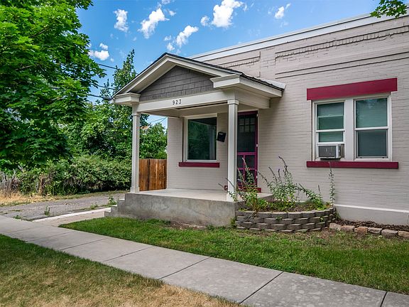 2nd image of 923 E Herbert Ave