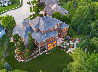 4701 150th St, Urbandale, IA 50323