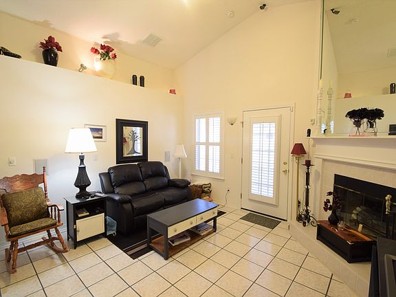 5th image of 1621 Sugarpine Dr