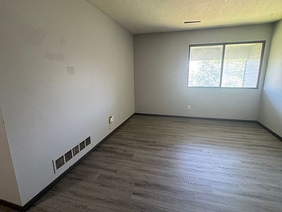 4th image of 7106 Hillandale Rd APT 11