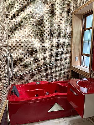 5th image of 338 W 19th St #1B2