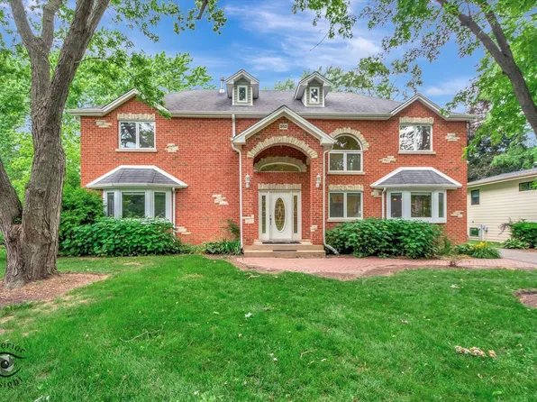 352 Rye Rd, Mundelein, IL 60060