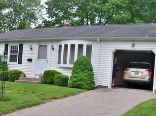 18 Plaza Dr, Riverside, RI 02915