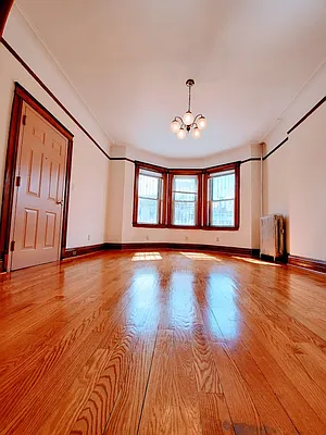 Rented by Compass | media 26