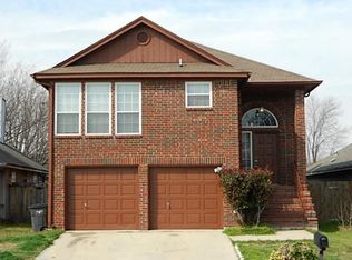 1412 Eastview St, Fort Worth, TX 76134
