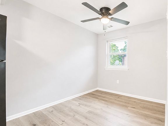4th image of 2602 N Jefferson St APT B32