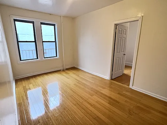 Rented by Daniel Gale Sotheby's International Realty | media 10