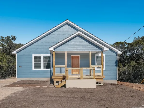 185 Northeast Dr, Bandera, TX 78003