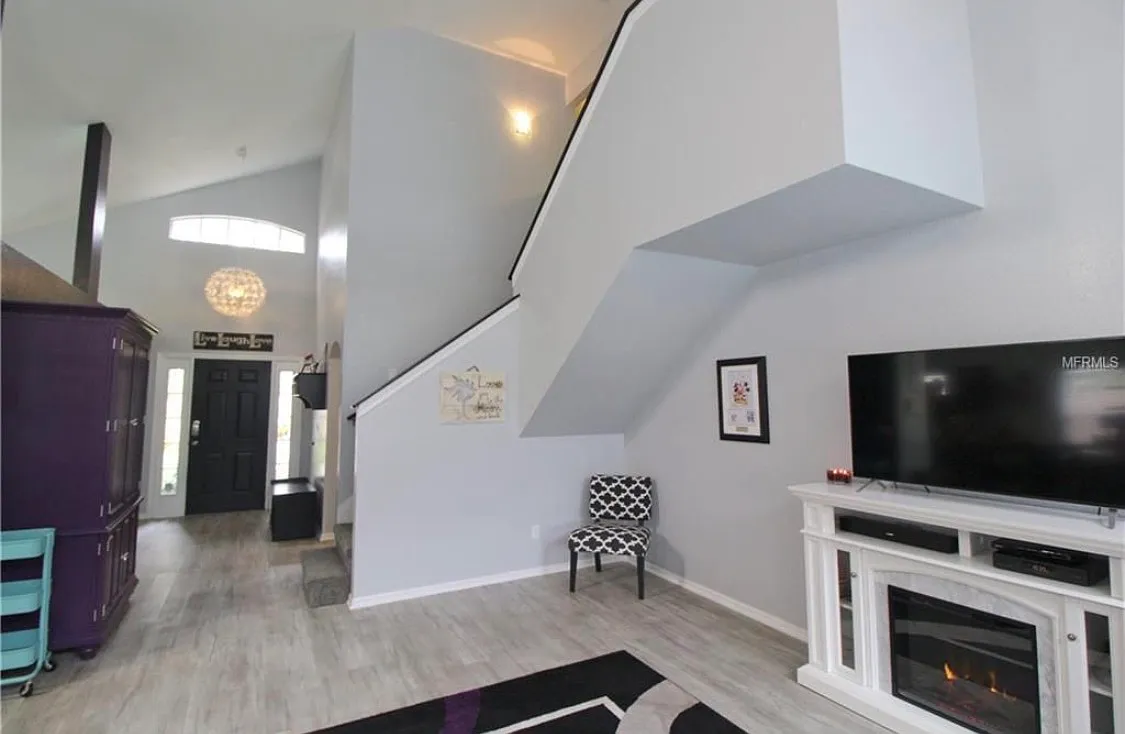 5 bed, 2226 sqft, $3,000 — Photo 4
