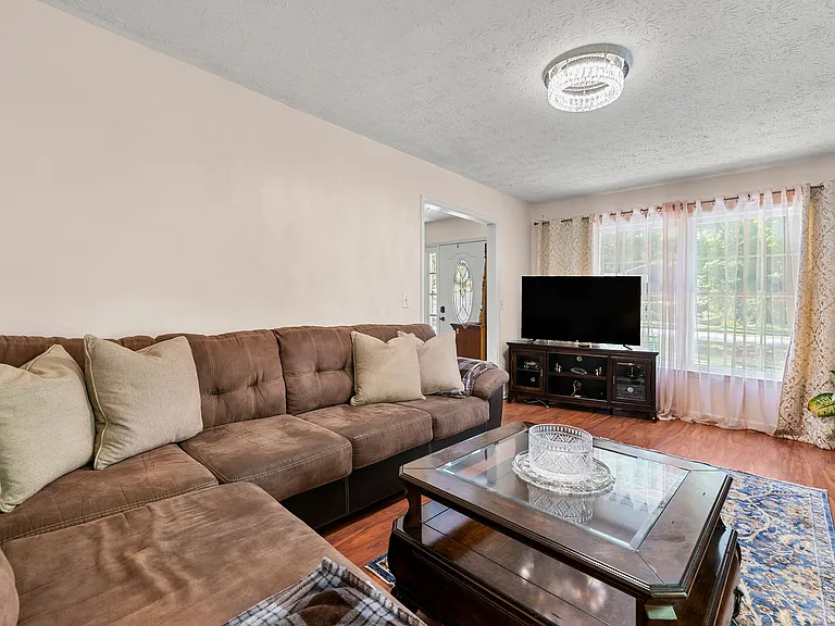 3266 Marlanta Dr — Photo 8