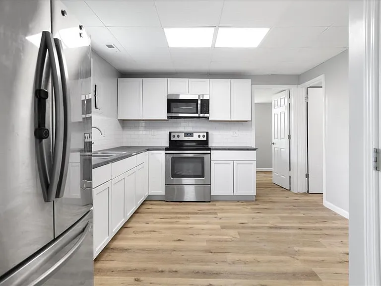 123 W Valley St — Photo 11