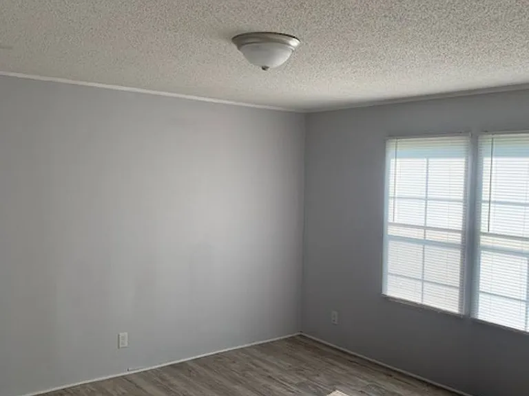 259 Casual Dr — Photo 5