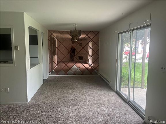 4th image of 7482 Woodview St APT 1