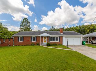 620 Apache Trl, Danville, KY 40422