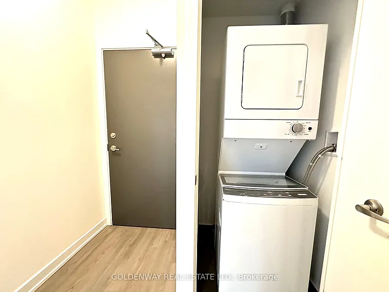 5180 Yonge St #417 — Photo 15