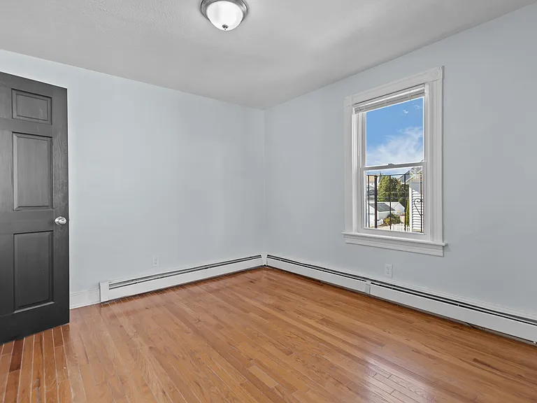 60 Morris Ave #2 — Photo 14