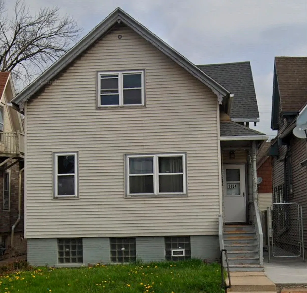 2 bed, $1,050 — Photo 1