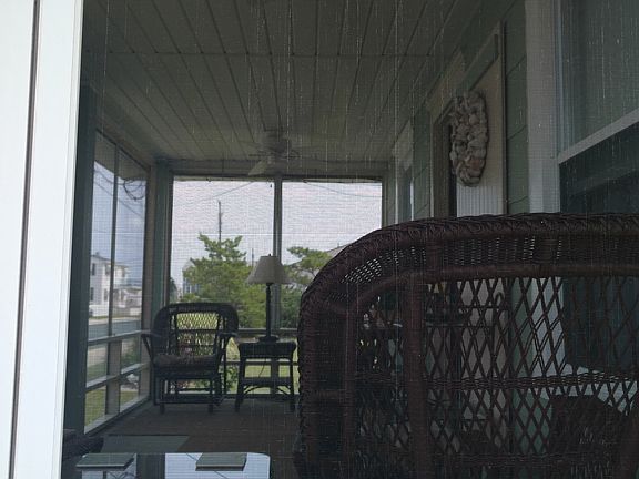 Screen porch