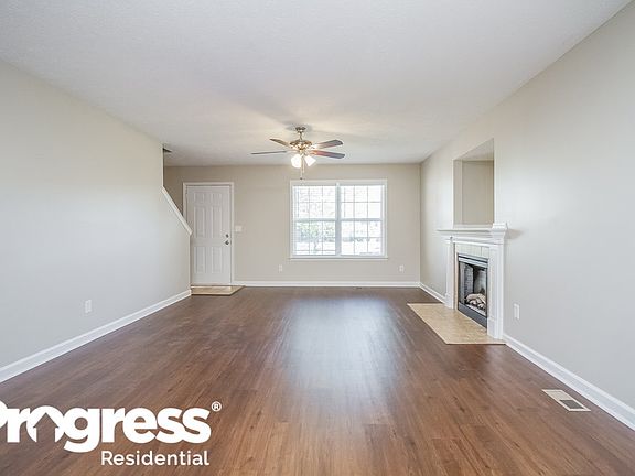 2nd image of 3423 Hamberton Cir