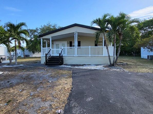 1797 NW 24th St
