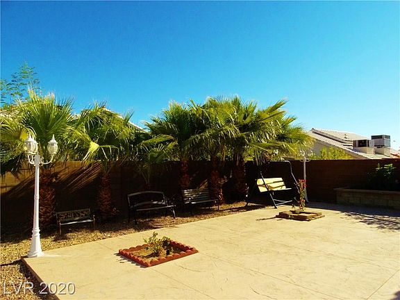 5th image of 2127 Bridle Wreath Ln