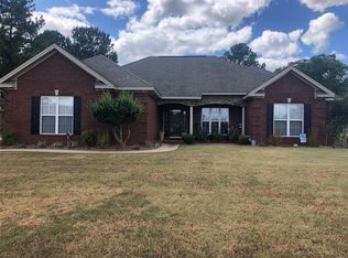 91 Wrightsburg Cir, Wetumpka, AL 36093