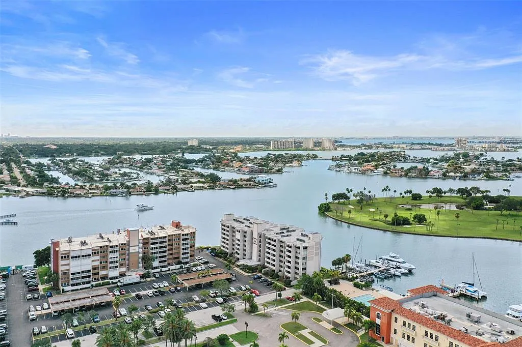1 bed, 1.0 bath, 885 sqft, $2,200 — Photo 3