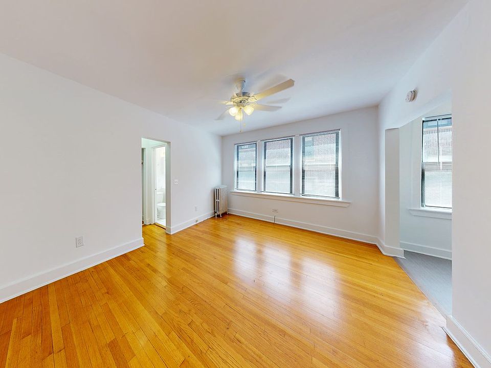 Dining/Living room