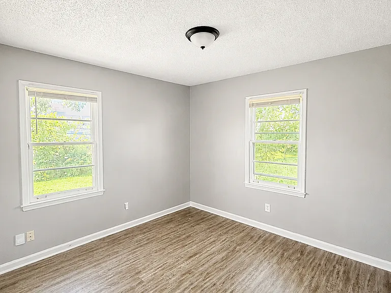 3963 Kenosha Rd — Photo 11