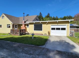 39 Pine Ln, Carlotta, CA 95528