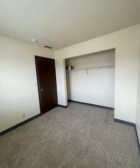 Willow Springs Apartments — Photo 11