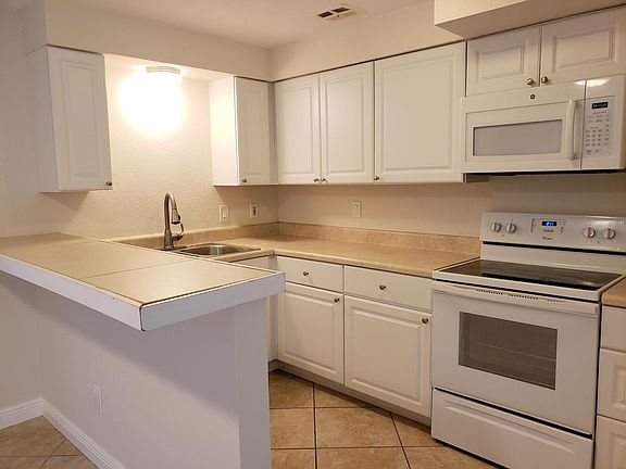 3rd image of 1159 Alma St