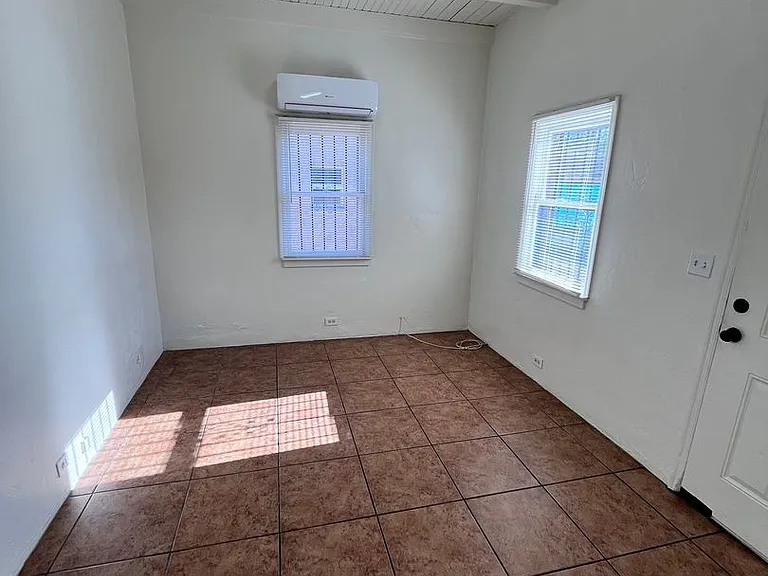 10 W Rillito St — Photo 21